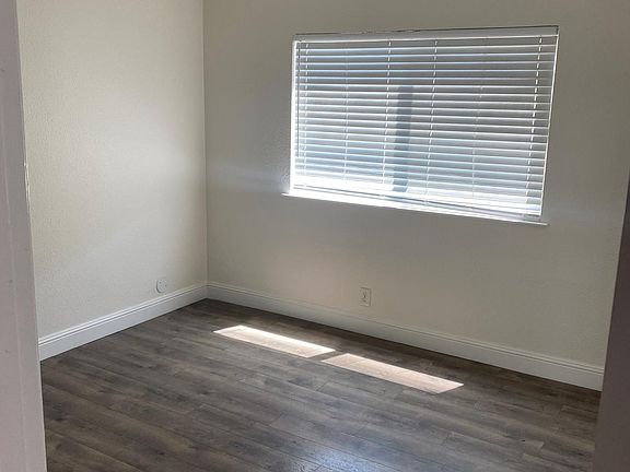 2nd image of 685 Iris Ave #34