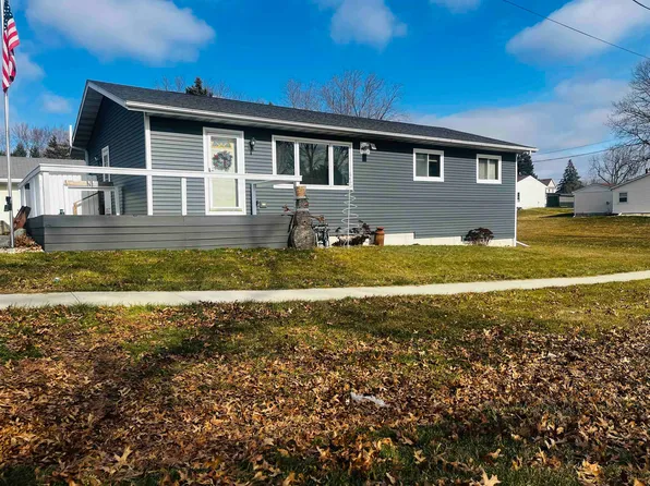102 E Snyder St, Davis, IL 61019