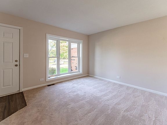 3rd image of 3093 Lynnwood Ct