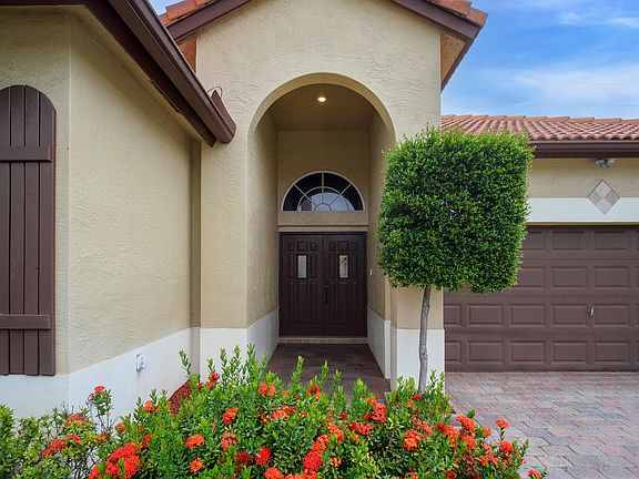 3rd image of 8055 Saw Palmetto Lane