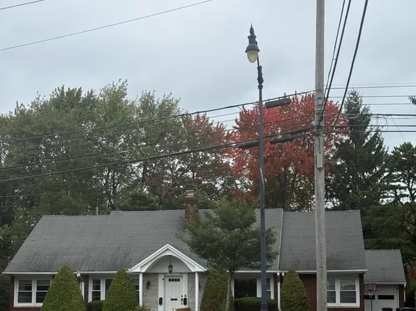 1145-1147 E Broad St, Hazleton, PA 18201