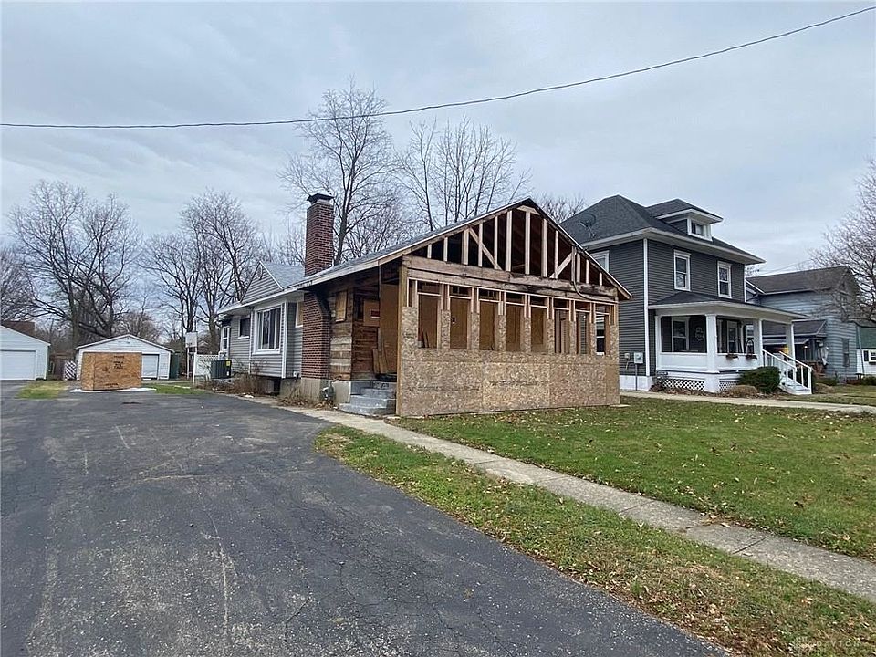 2nd image of 1010 Bellaire Ave