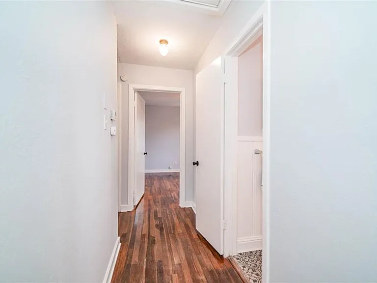 812 Glencrest Ln — Photo 15