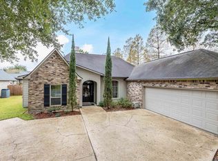 19142 Beaujolaes Ave, Baton Rouge, LA 70817