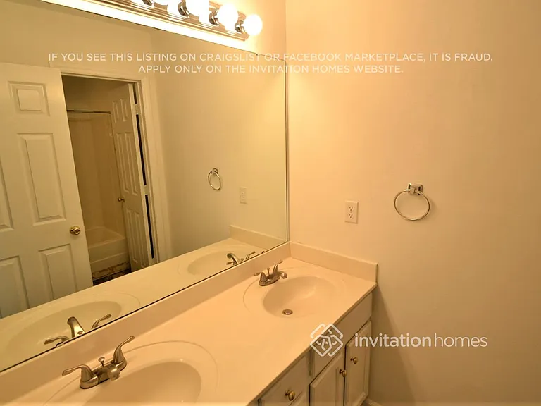 427 Katonah Ave — Photo 7