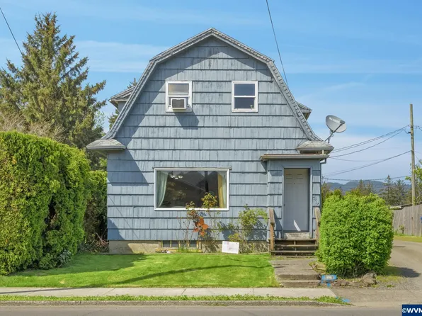 2410 3rd St, Tillamook, OR 97141