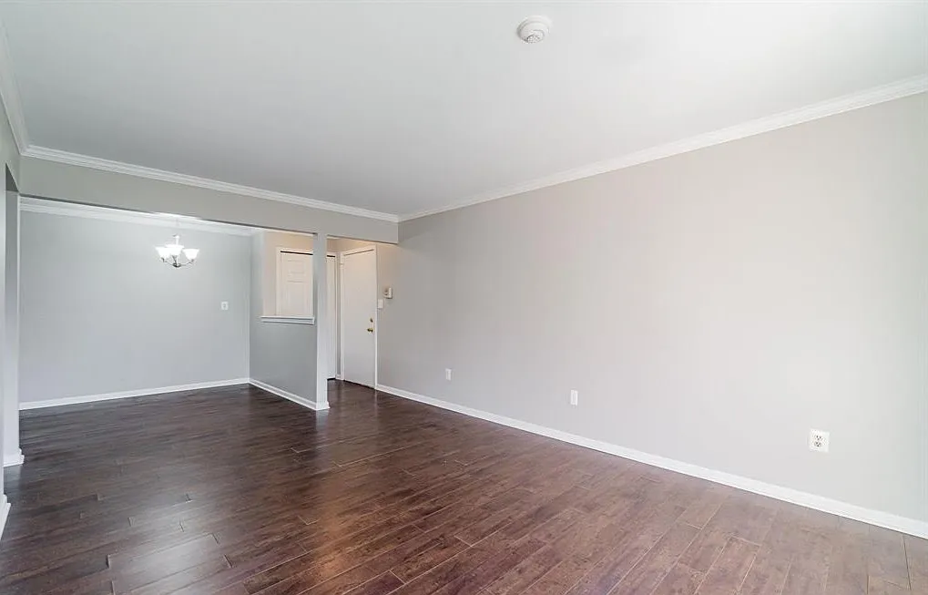 2 bed, 995 sqft, $1,395 — Photo 2