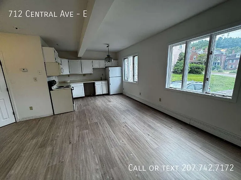 712 Central Ave #E — Photo 3