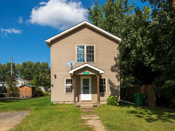 34 Lincoln Ave, Waterford, PA 16441