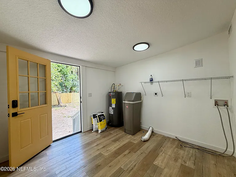 717 King St — Photo 20