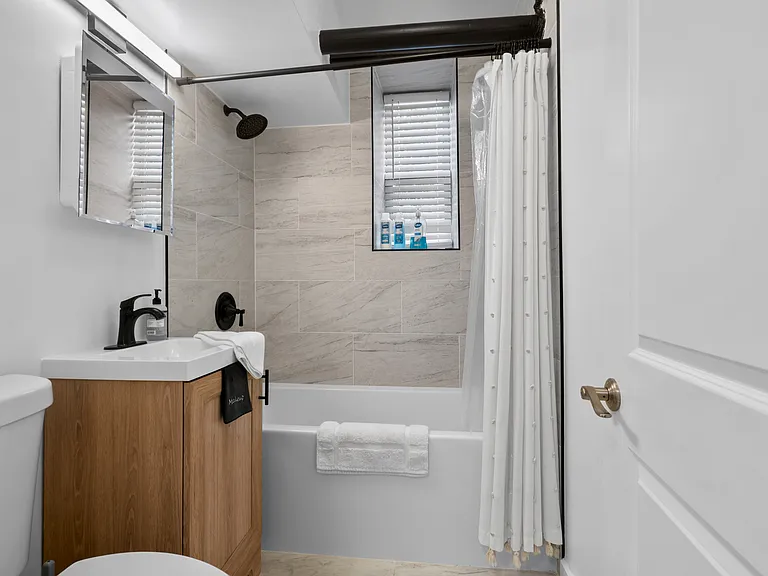 7505 Palisade Ave #E1 — Photo 13