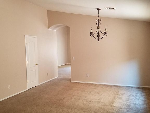 3rd image of 3304 S 81st Ave