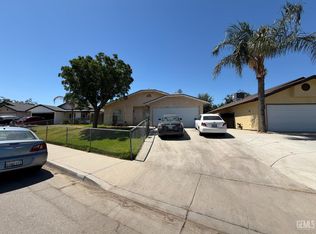 1113 La Madrid St, Arvin, CA 93203