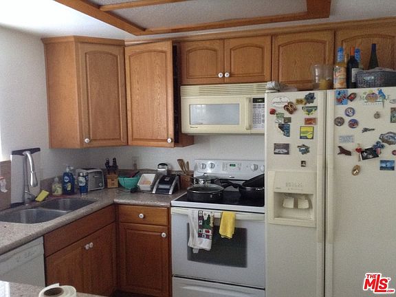 3rd image of 10037 Karmont Ave