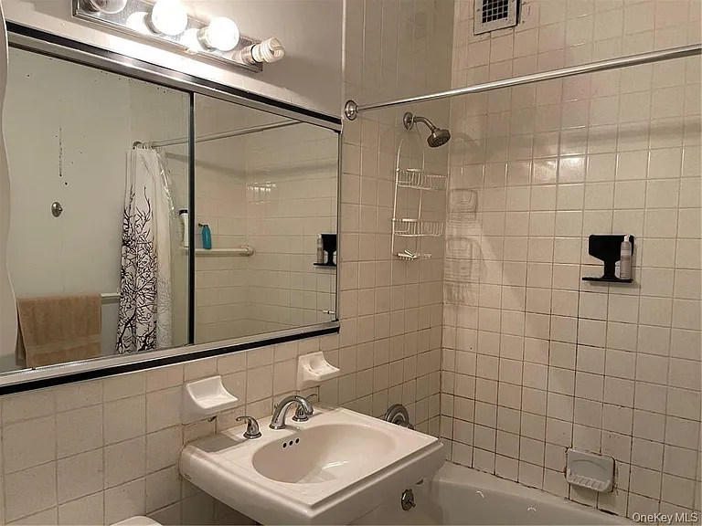 30 Lake St #12D — Photo 17