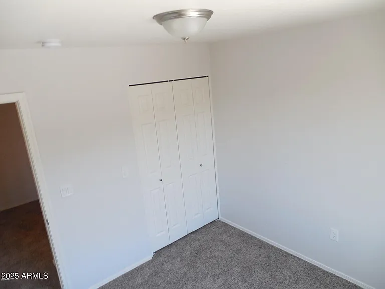 4712 E Broadway Rd — Photo 12