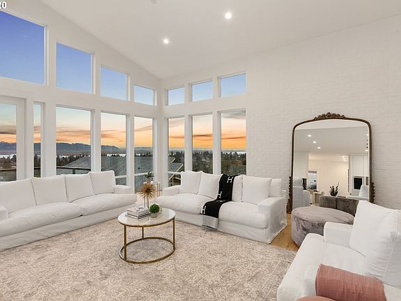 3rd image of 305 W W St