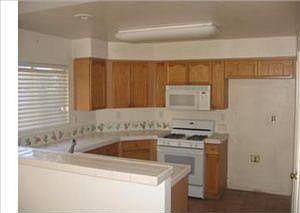 4th image of 824 Forester Dr