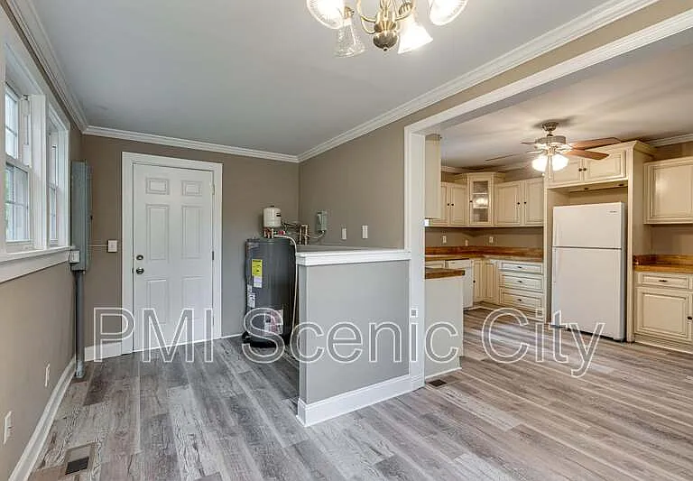 4717 Beverly Kay Dr — Photo 18