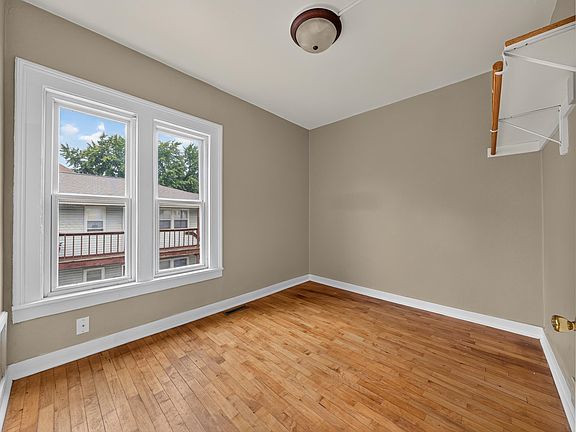 5th image of 1108 Cherry St