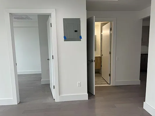 Rented by Tru International Realty Corp | media 3