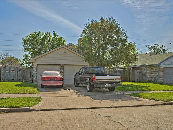 3rd image of 6524 Loch Langham Dr