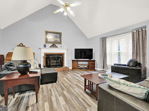2nd image of 1243 Palm Ridge Trce