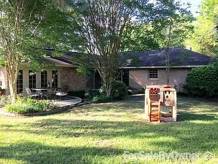 Patio(s)
						:
						Peaceful shaded patios