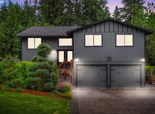 950 NE Hill Way, Estacada, OR 97023