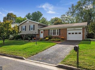 106 Peach Tree Ct, Hamilton, VA 20158