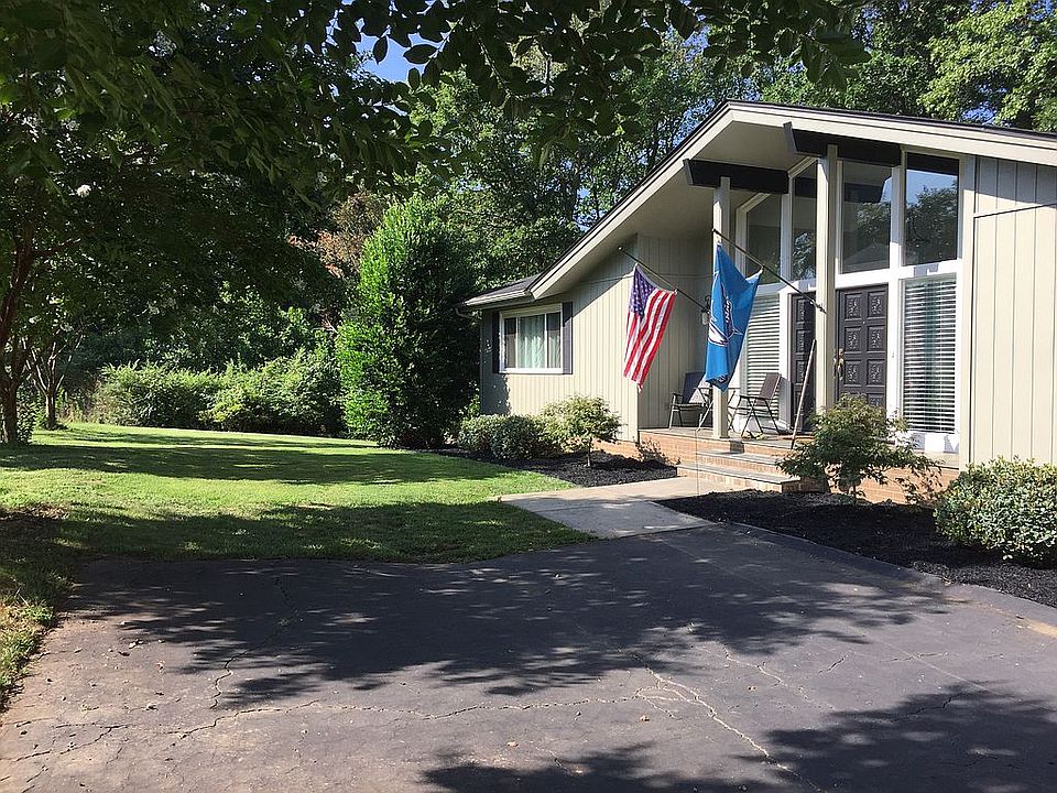 1st image of 3900 Sherwood Cir