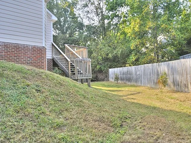 425 Johnson St — Photo 19