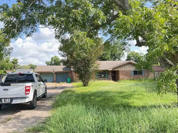 2510 Pecan Manor St, Baytown, TX 77520
