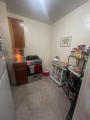 3rd image of 261 Clarkson Ave #1A