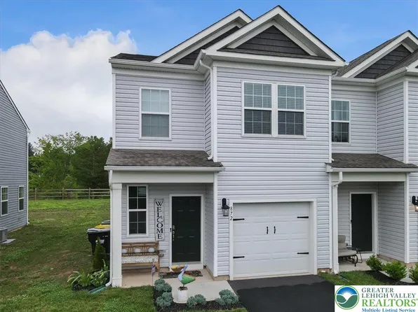 872 Peaceful Ln, Pennsburg, PA 18073