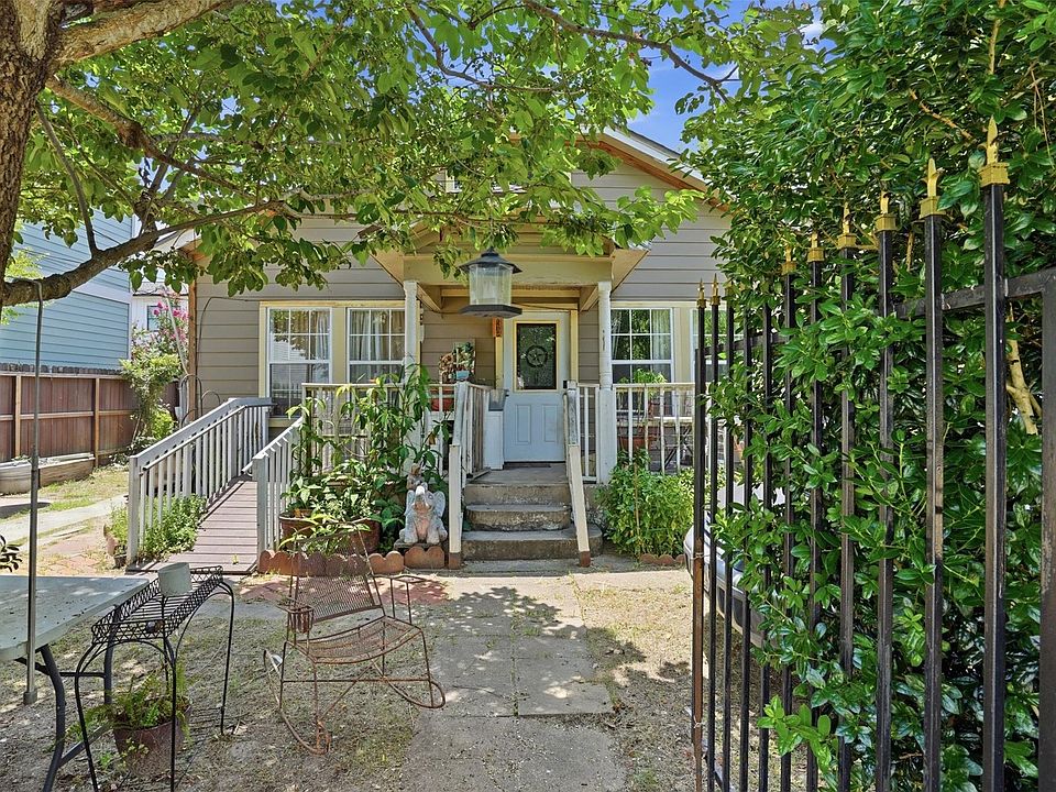 1st image of 1205 Idylwild St