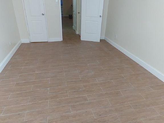 4th image of 222 E 17th St #Lb1