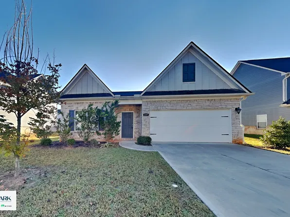 137 Innis Brook Cir, Cartersville, GA 30120