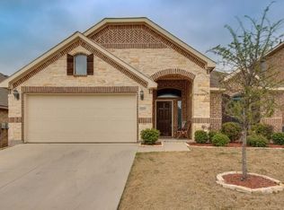 3925 Hollow Lake Rd, Roanoke, TX 76262