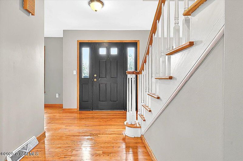 5th image of 7 Proctor Court