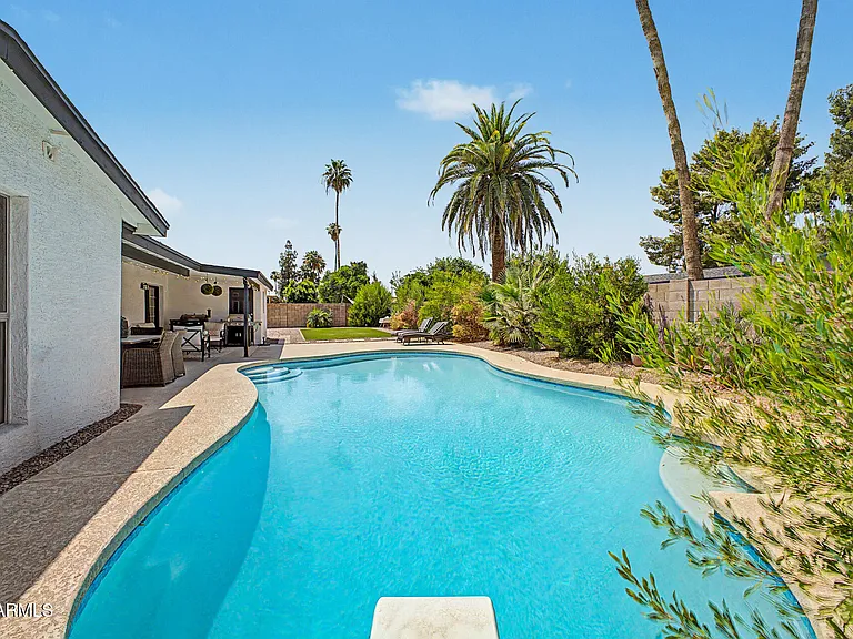 5140 E Poinsettia Dr — Photo 26