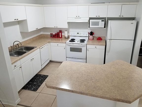 5th image of 3591 KERNAN Boulevard #520