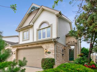 210 S Rush St E, Itasca, IL 60143