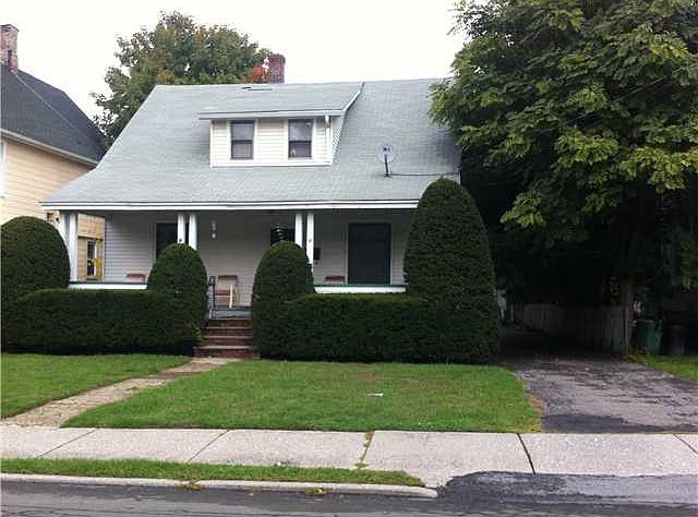 2nd image of 7 Fairlawn Ave