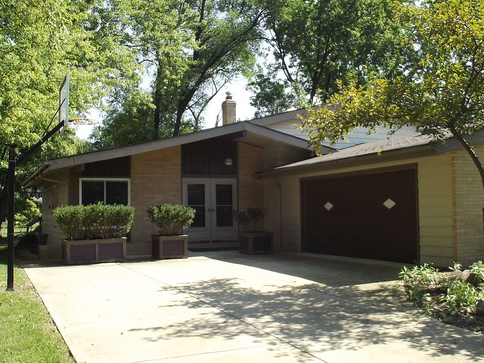 1st image of 4139 Shelley Dr