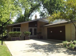 4139 Shelley Dr, North Olmsted, OH