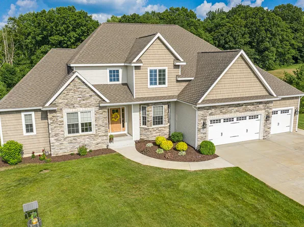 10868 Silver Maple St, Richland, MI 49083