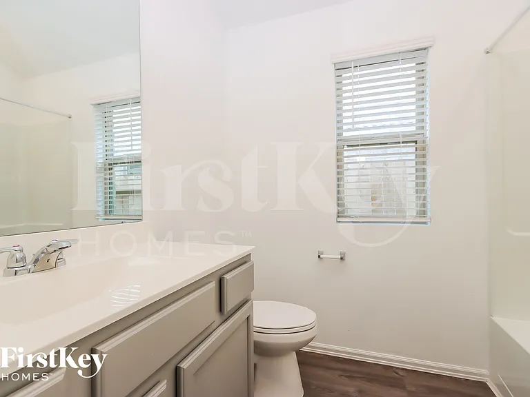 19100 Cicerone Ct — Photo 13