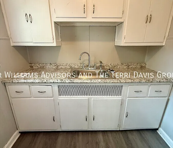 1639 Anita Pl #4 — Photo 5