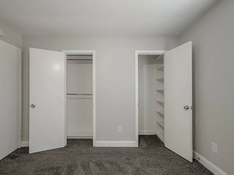 2203 Sheraton Dr — Photo 14